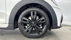 MINI Hatchback 1.5 Cooper Sport Premium 3dr Auto Petrol Hatchback